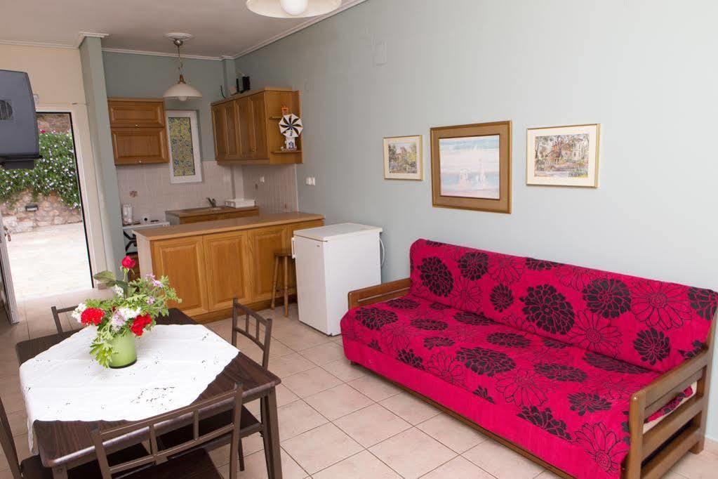 Iliopetro Hotel Monemvasia Bagian luar foto
